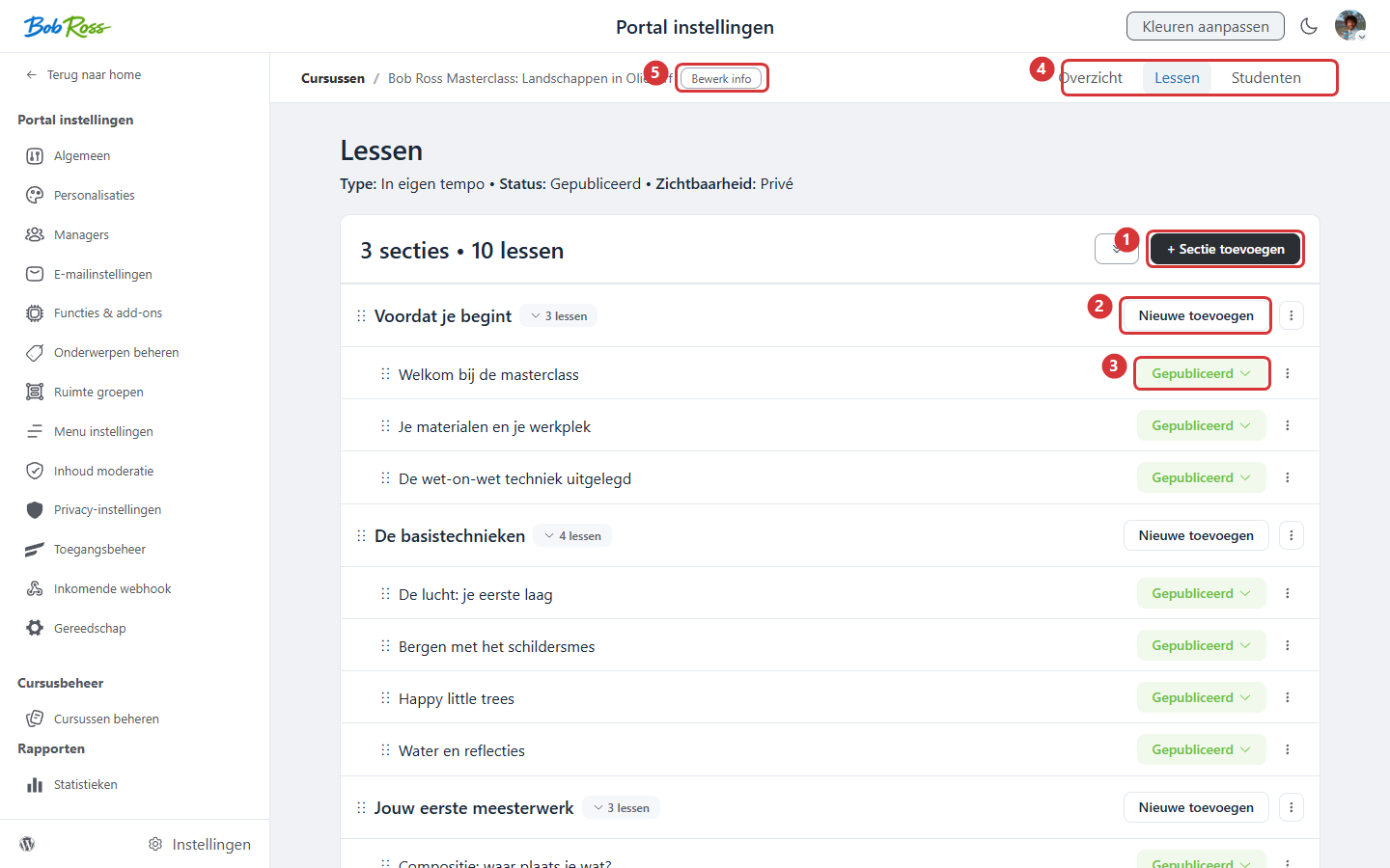 Lessenbeheer van een cursus: sectie toevoegen (1), les toevoegen (2), status per les (3), tabbladen Overzicht/Lessen/Studenten (4) en cursusinfo bewerken (5)